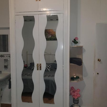 Hostal Diaz Madrid Room photo