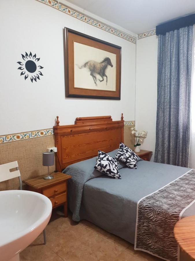 Hostal Diaz Madrid Room photo