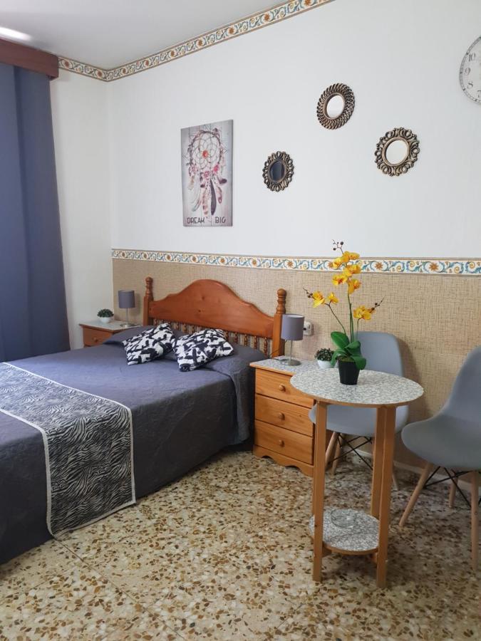 Hostal Diaz Madrid Room photo