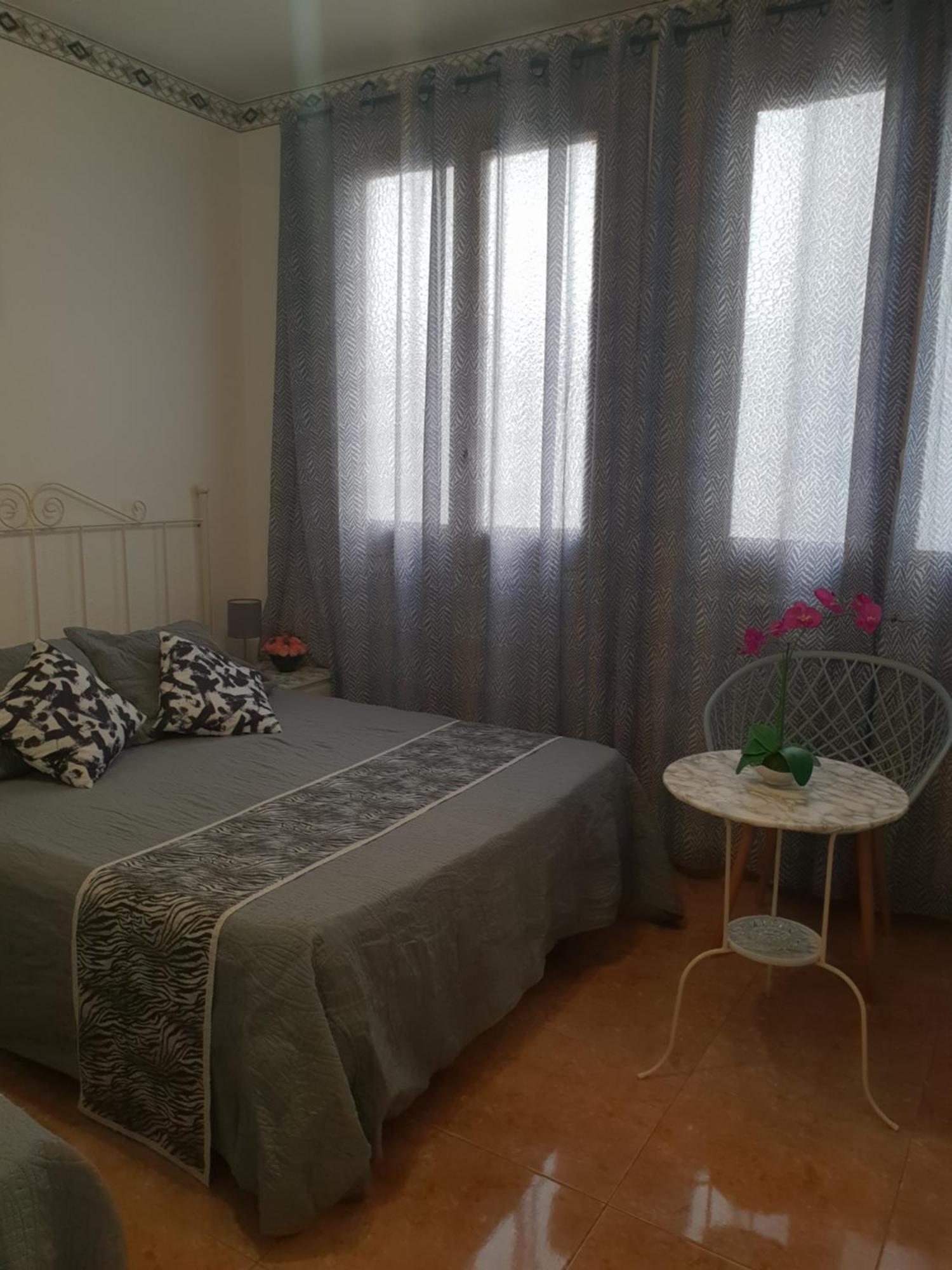 Hostal Diaz Madrid Room photo