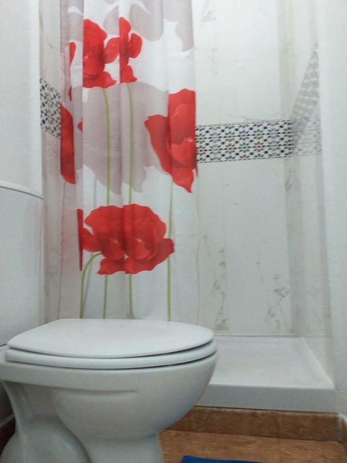 Hostal Diaz Madrid Exterior photo